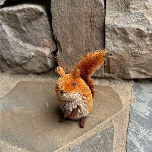 New🌟Anthropologie Terrain Buri Bottle Brush Animals- Squirrel